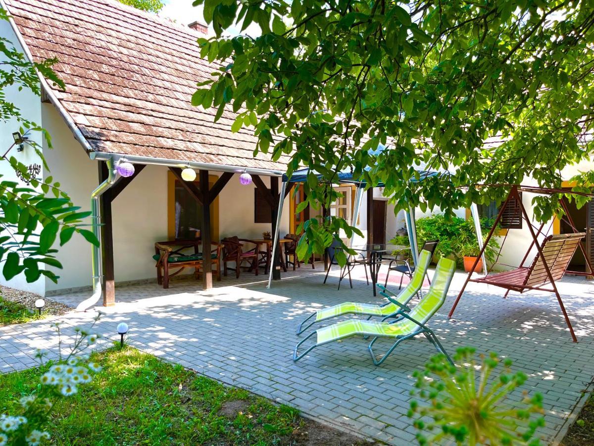 Árnyas Vendégház Badacsonytomaj Exterior foto